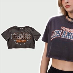 ROMWE cropped short sleeve tee. LA Size M